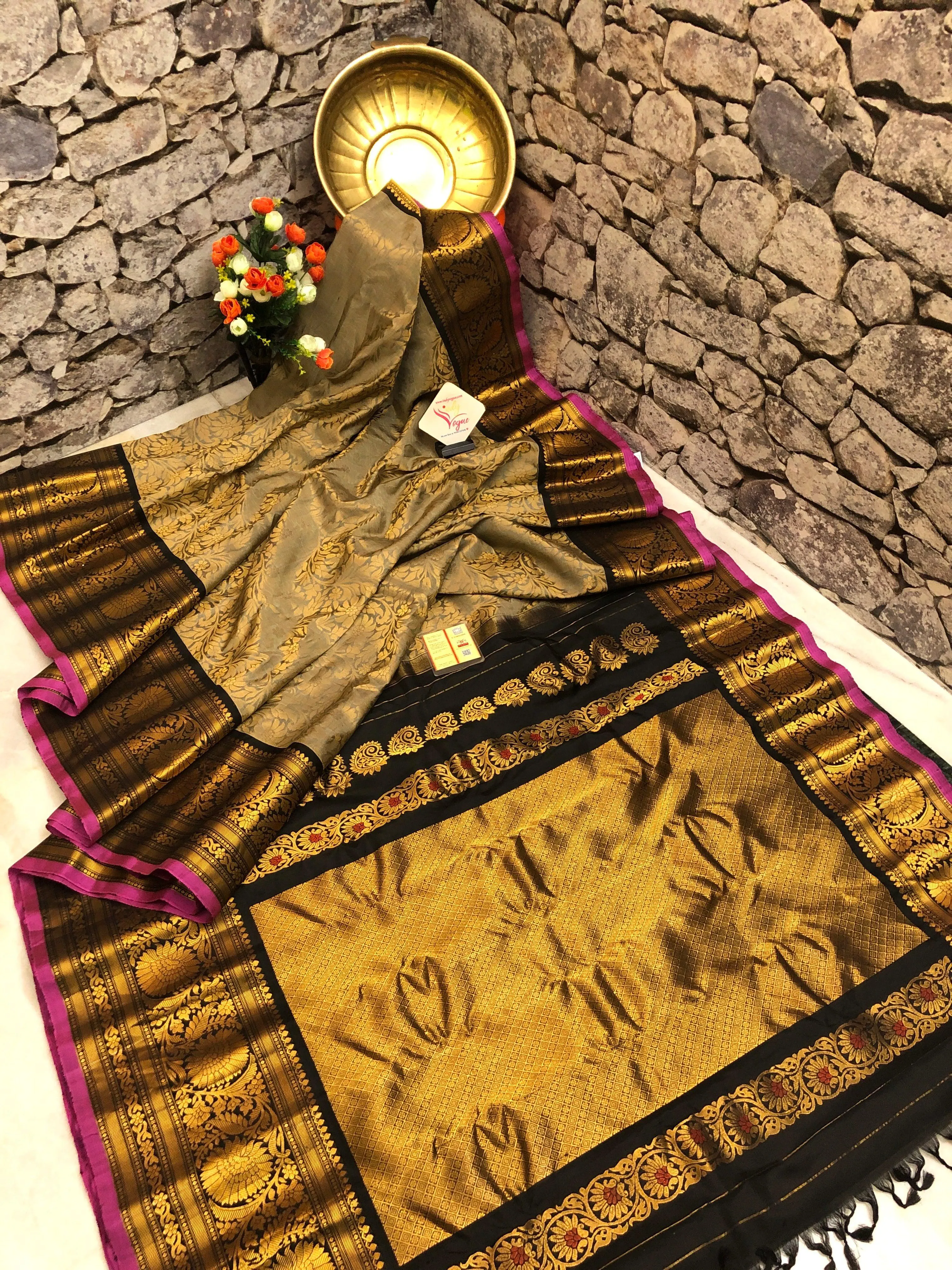 Grey and Black Color Brocade Gadwal Saree with Kanchi Border