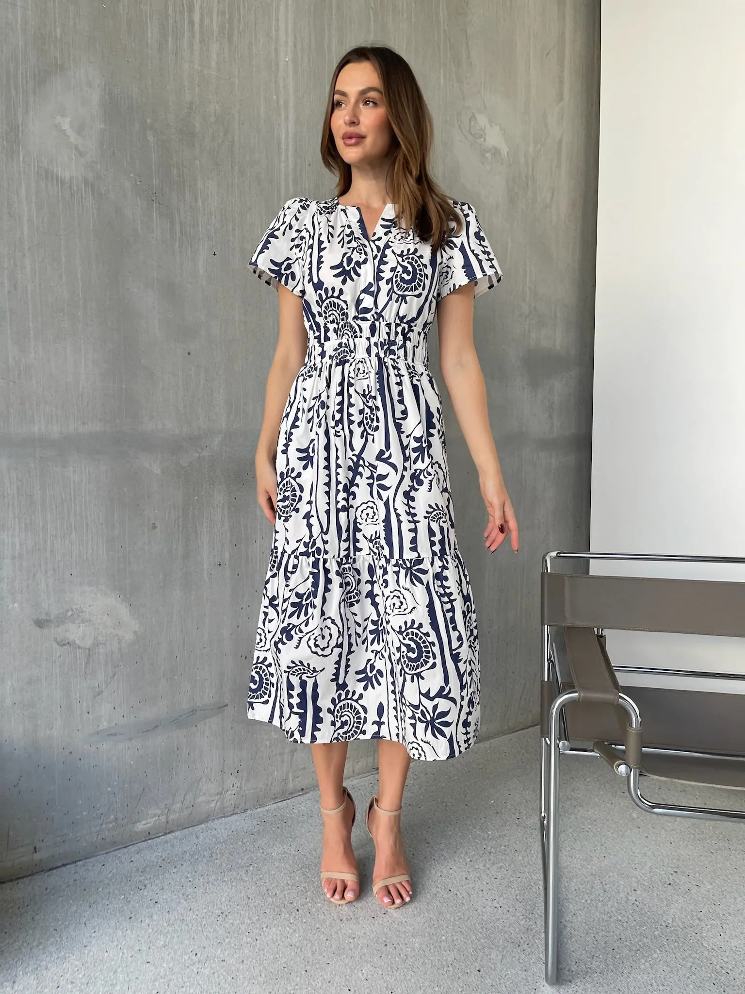 Heather Short Sleeve White/Blue Print Button Collar Midi Dress