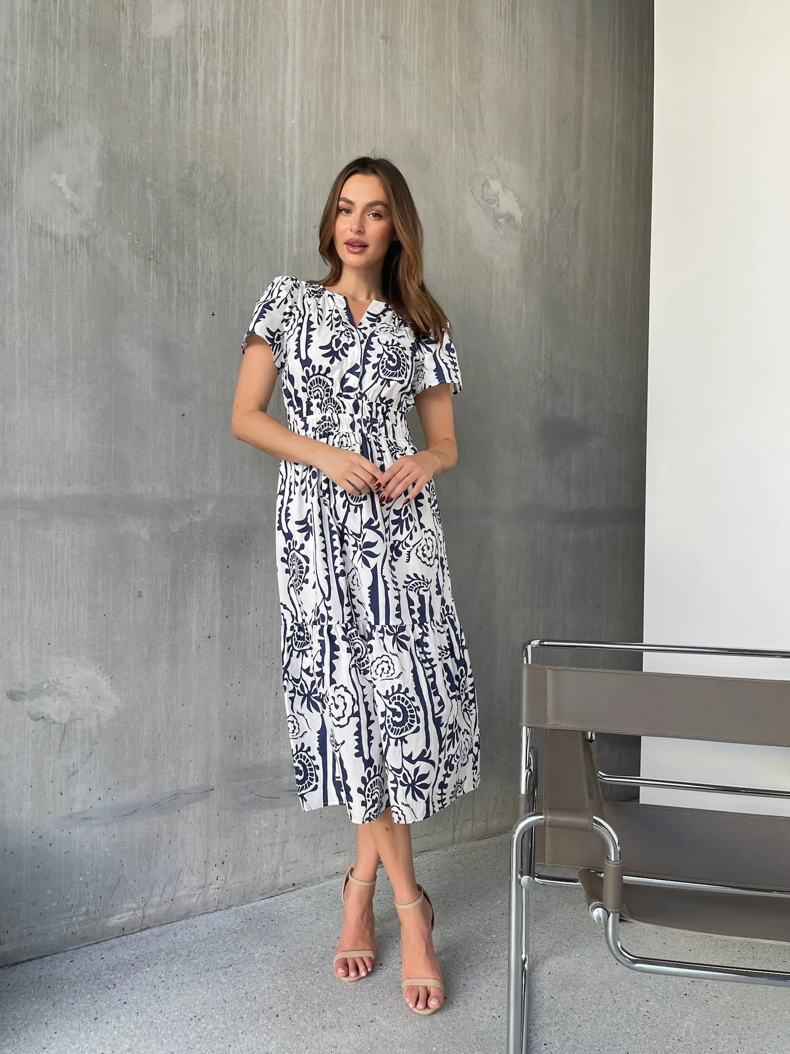 Heather Short Sleeve White/Blue Print Button Collar Midi Dress