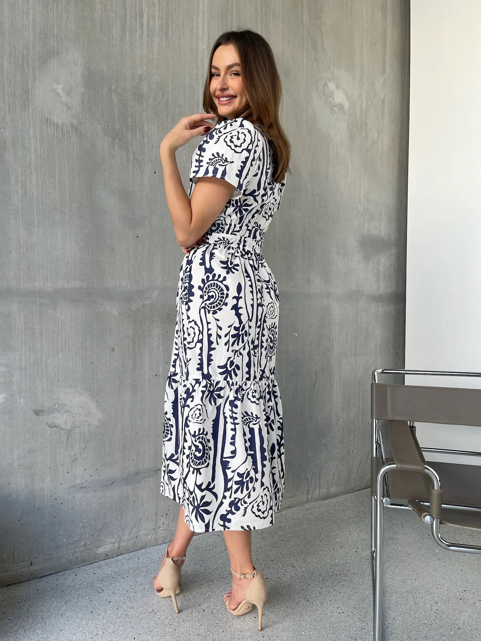 Heather Short Sleeve White/Blue Print Button Collar Midi Dress