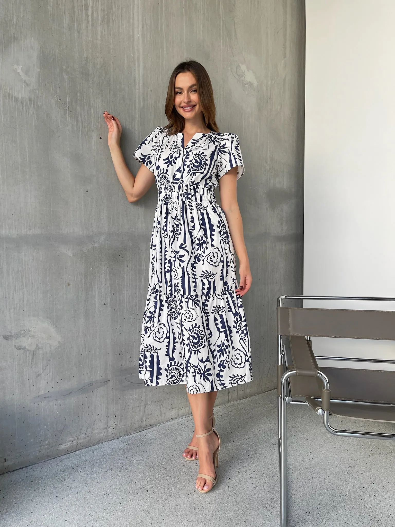 Heather Short Sleeve White/Blue Print Button Collar Midi Dress