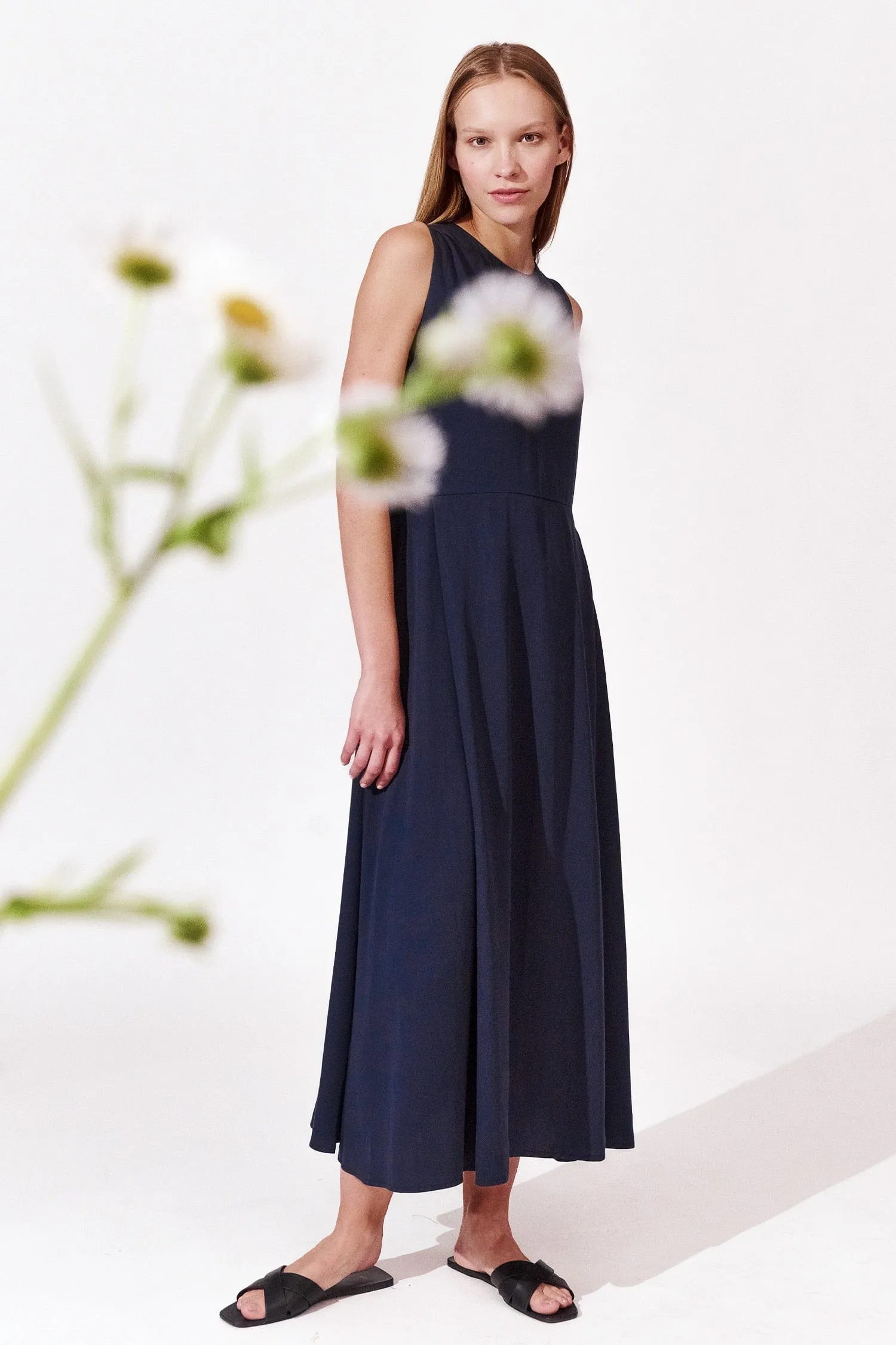 Pleat TENCEL Organic Cotton Dress | Dark Blue