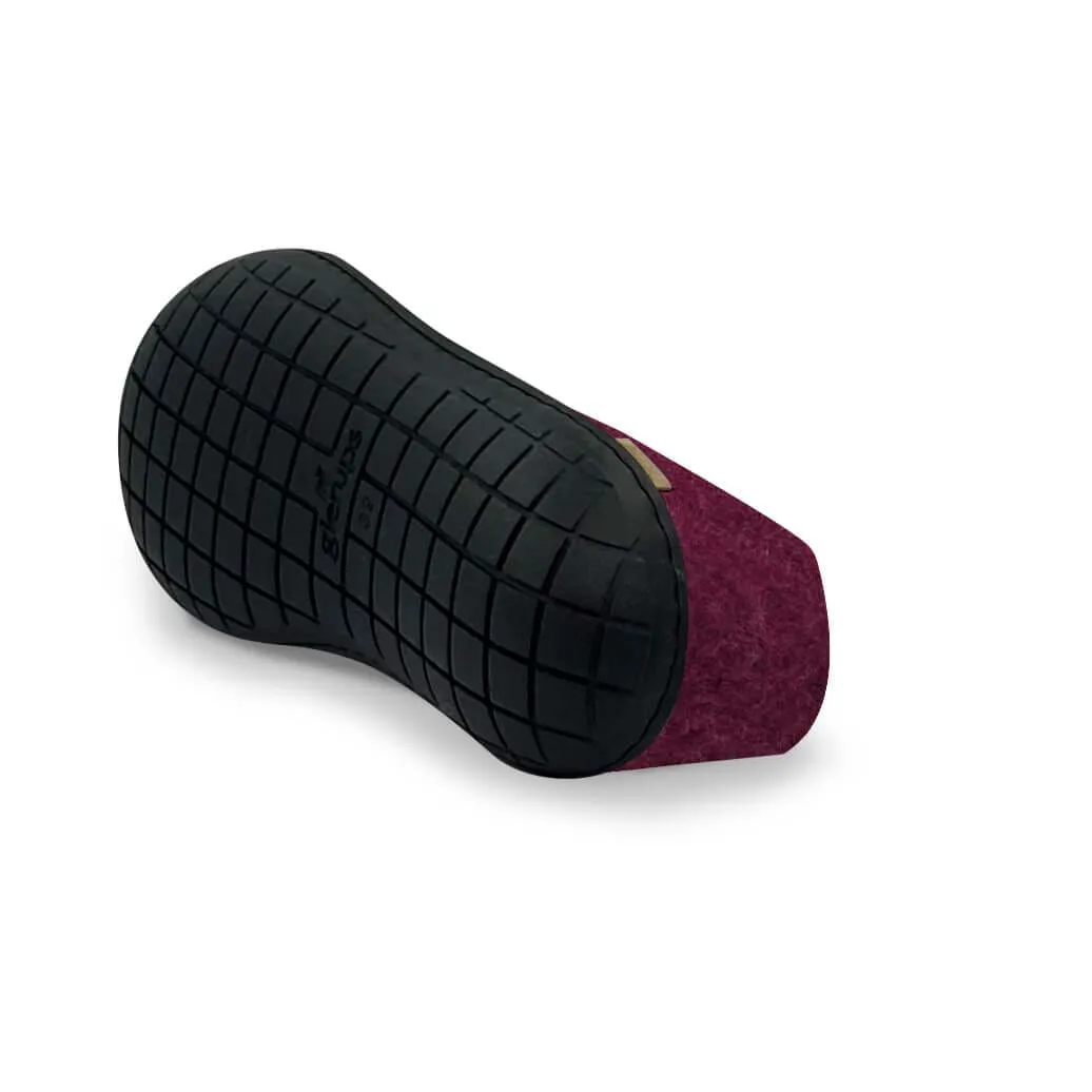 Shoe with natural rubber sole - black - Cranberry