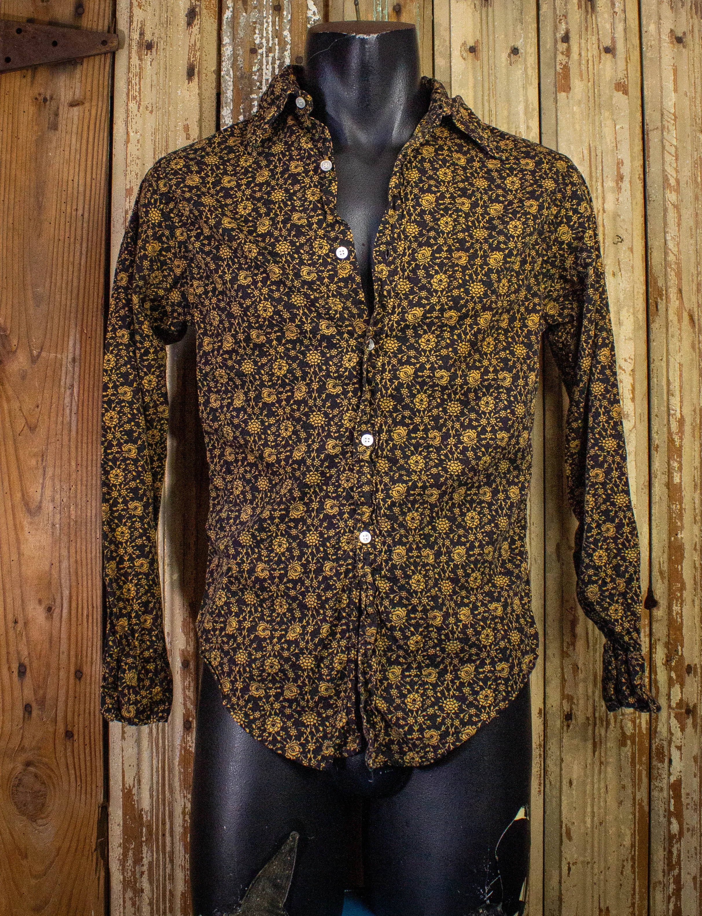 Vintage Black and Gold Floral Button Up Shirt 70s Small